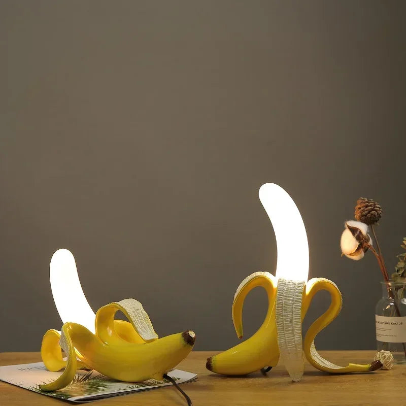 Banano™ – Lampka, która świeci jak owoc z Mediolanu